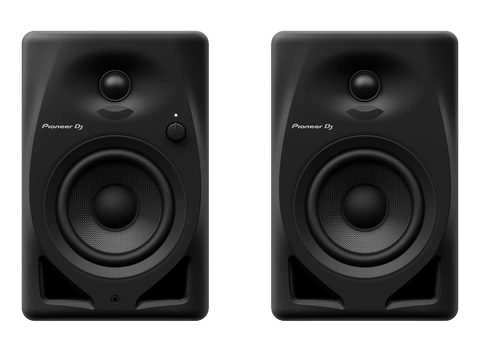 DM-40D_cgi-1792x1316-pc_front_B_a1ca88fd-4ea4-421c-9366-fcf87837b9e5.webp__PID:6d8669c3-baab-4fea-9d5c-f1d0575f673c